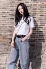 DG1908时尚简约刺绣小飞机百搭T，女装，L·H·X