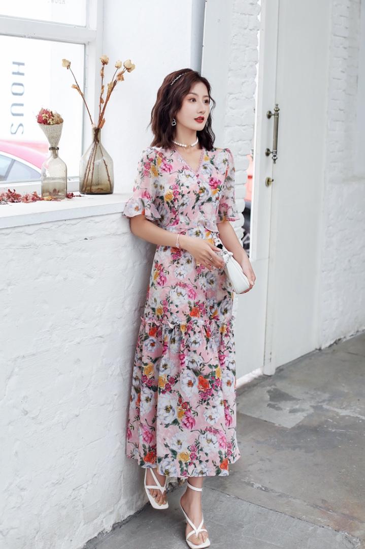 碎花雪纺连衣裙，女装连衣裙，咔蒂妮