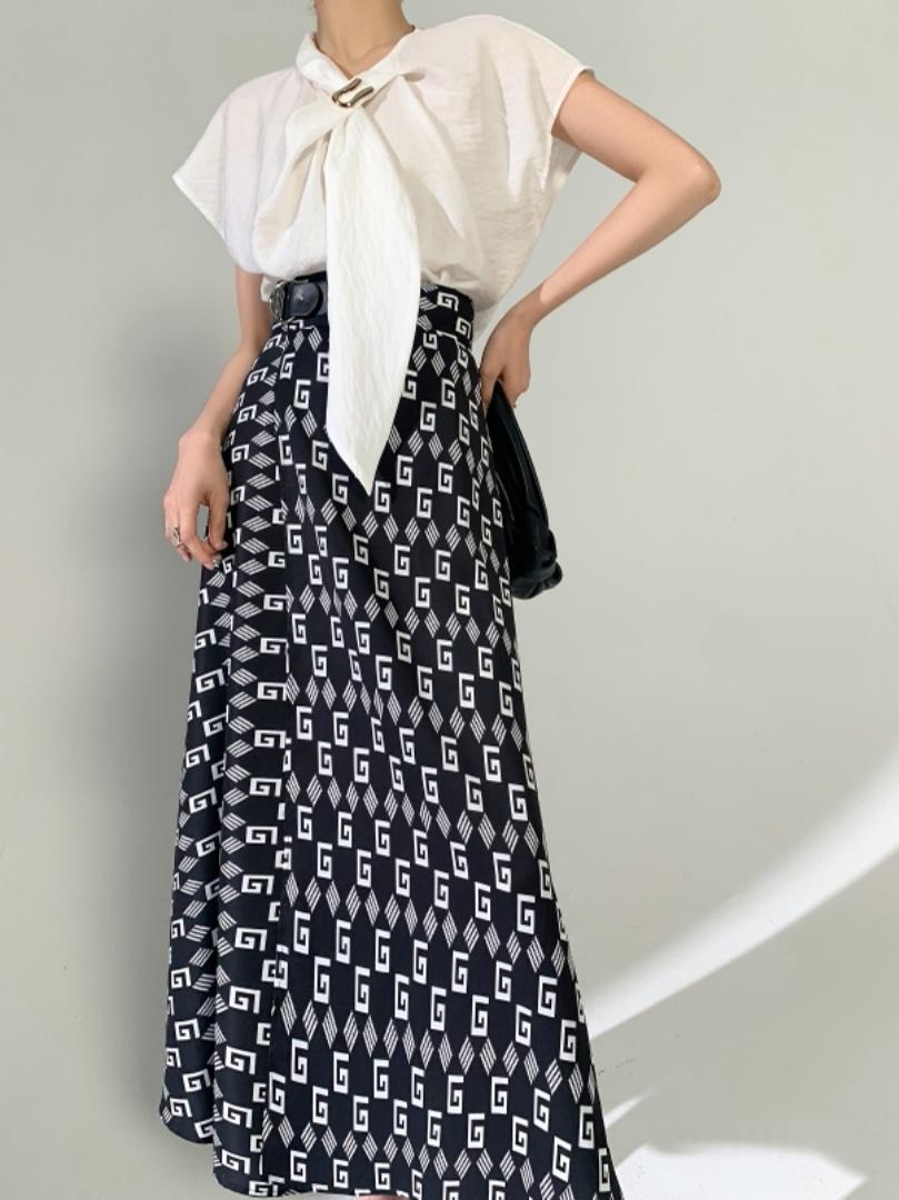 现货夏装印花半裙，女装半身裙，M&VC