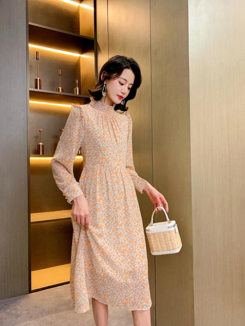 【现货】2021年春季流行时尚女装新款修身连衣裙，女装连衣裙，荷塘月色