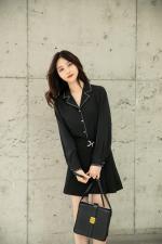 翻领绣花明线春款小衫，女装，咔绣