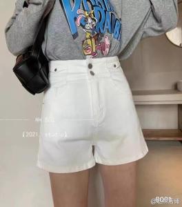 女装