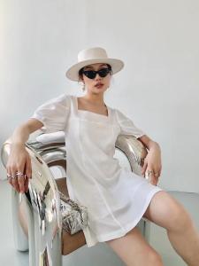 夏季新款 方领连衣裙 现货供应,女装连衣裙,AUDREY WANG