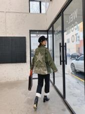 2021春装重工绣花风衣，女装风衣，柚格