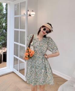 小碎花绑带连衣裙,女装连衣裙,晶晶