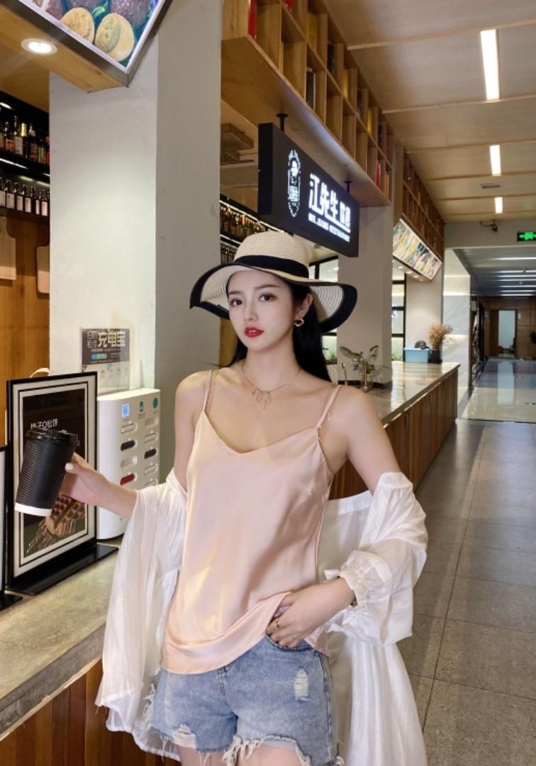 吊带打底衫，女装背心吊带，魅力元素