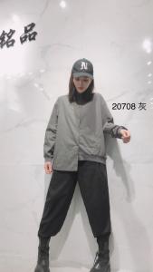 女装