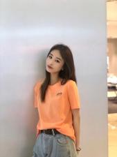 DG877春季新品可爱刺绣小脚丫百搭短袖T恤，女装T恤，L·H·X