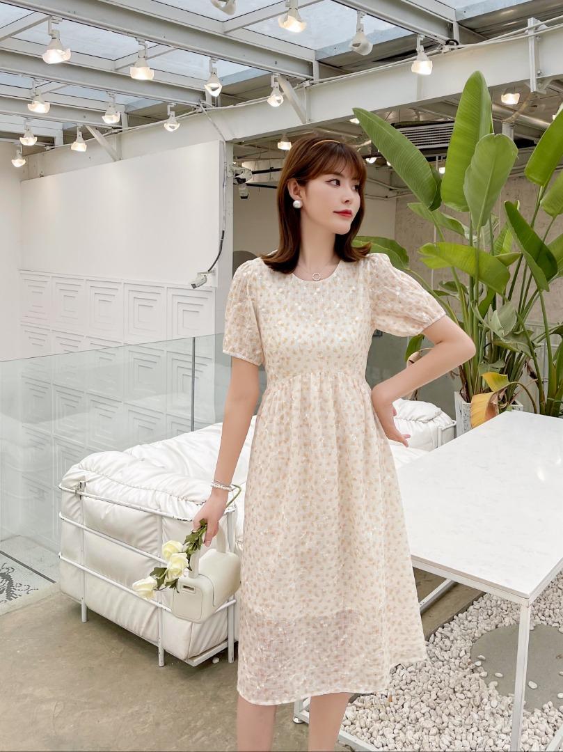 【现货】夏季新款后背蝴蝶结连衣裙，女装连衣裙，芷炫