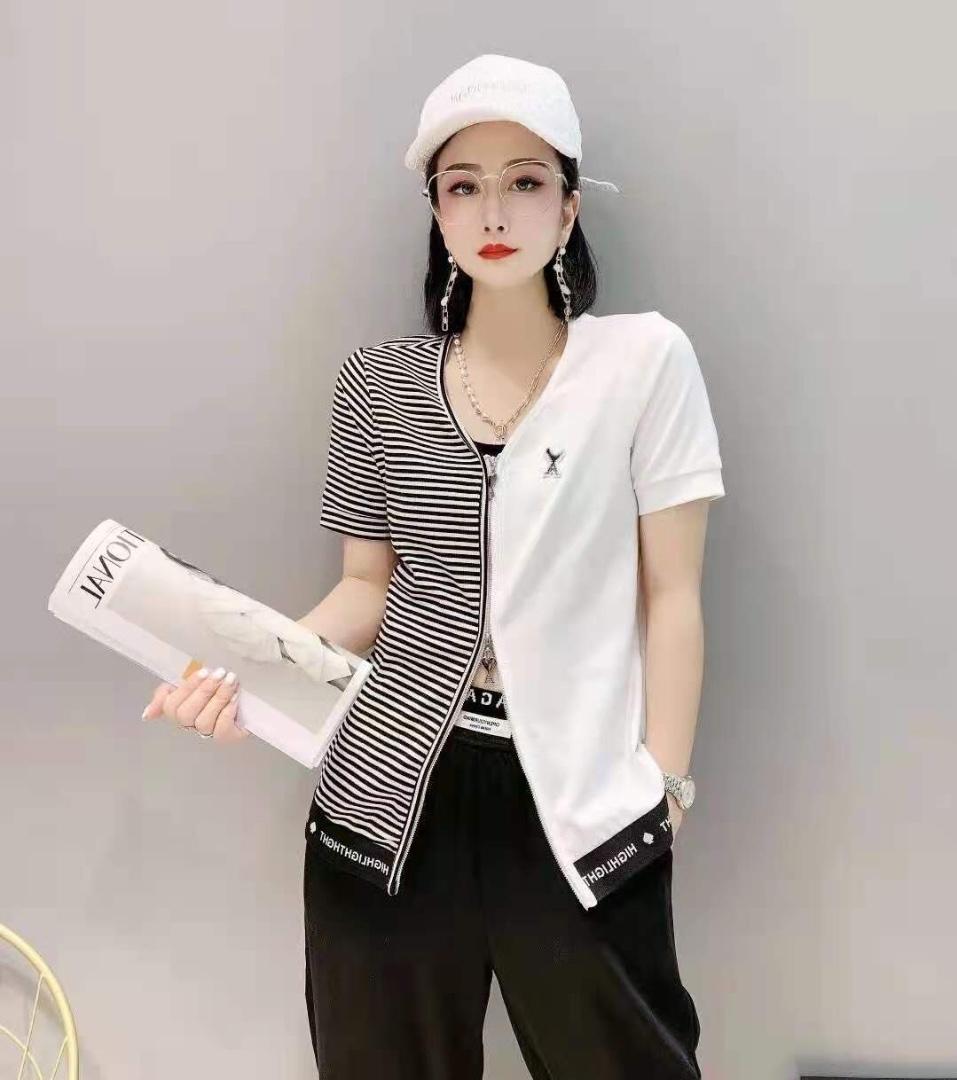 夏季小衫黑色，白色，女装，开心依典