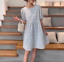 W772法式复古刺绣花朵夏季新款泡泡袖温柔风甜美连衣裙，女装连衣裙，L·H·X