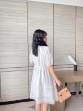 【现货】夏季新款韩版v领口袋蕾丝连体裙，女装，裴兔子