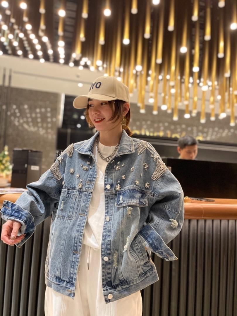 手工订珠牛仔外套，女装，跳跳谷