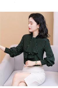 女装