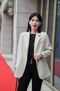 西装外套,女装西装,娇姿百合
