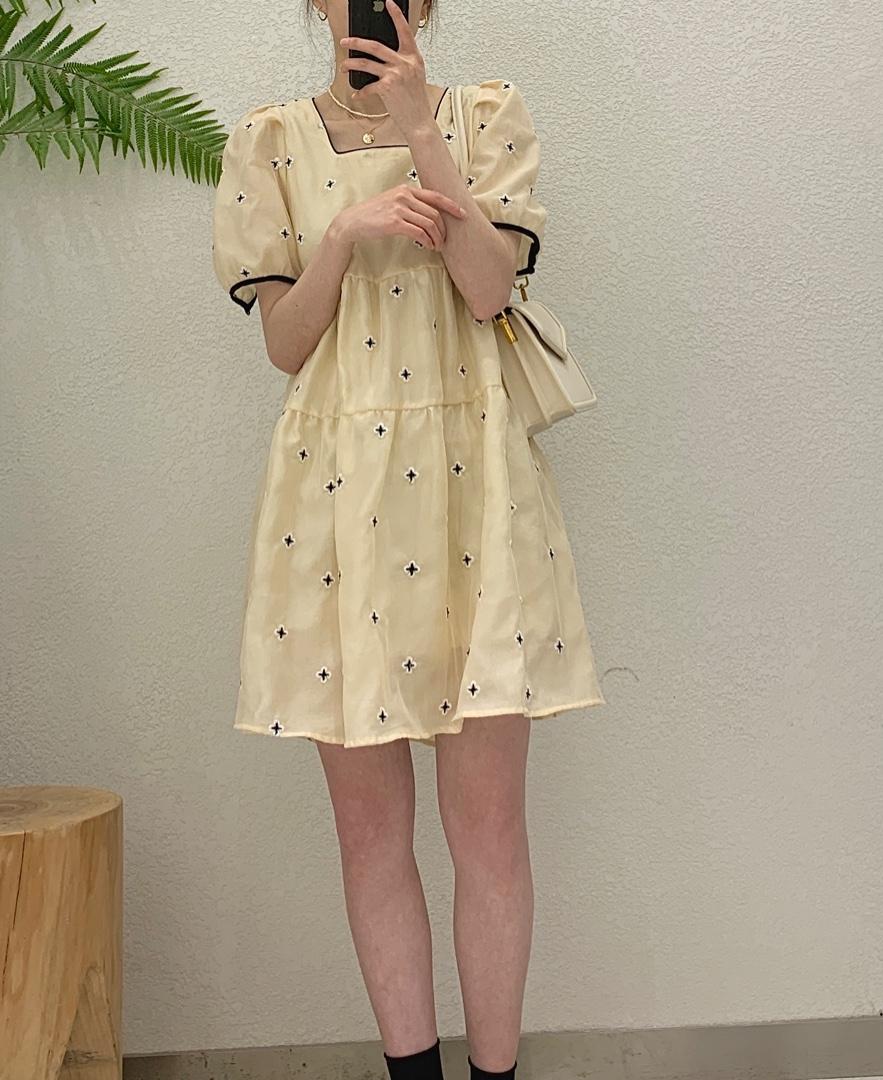 【现货】夏季新款韩版黑边欧纱连衣裙，女装连衣裙，one&two