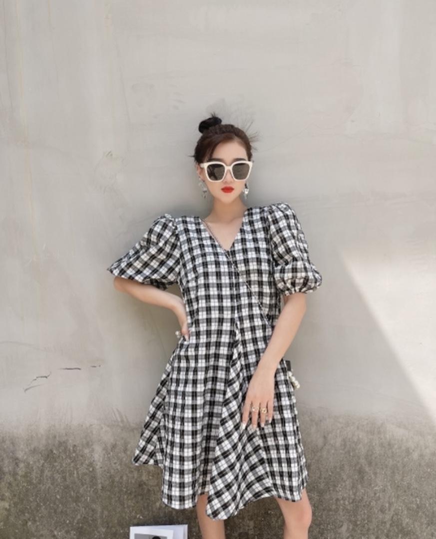 夏季新款韩版连衣裙，女装连衣裙，米壹