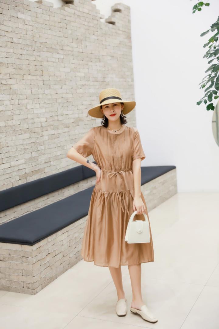 【现货】夏季新款法式复古天丝连衣裙，女装连衣裙，得瑟空间
