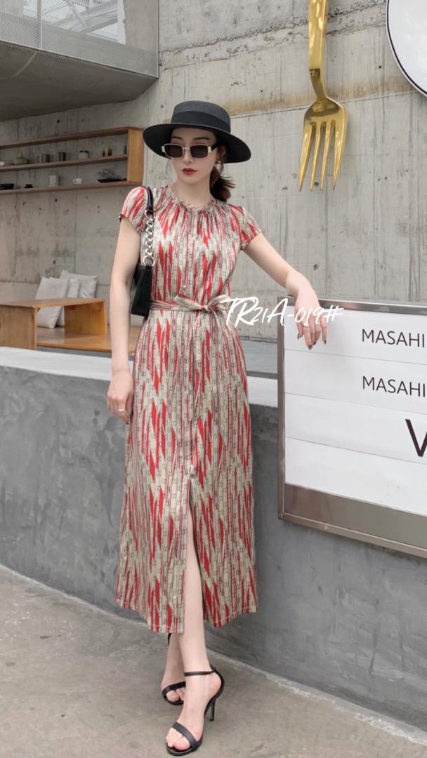 夏季新款连衣裙，女装连衣裙，斯瑞威