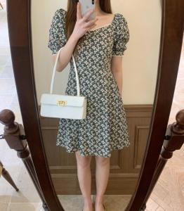 现货 独屿夏季碎花连衣裙,女装连衣裙,独屿