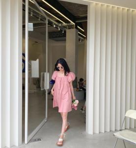 珍珠带连衣裙,女装连衣裙,莫娜NORA