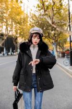 现货冬装派克服内胆獭兔毛?狐狸毛大毛领，女装，蜜思优沫
