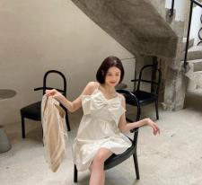 黑色长款蝴蝶结浮雕连衣裙，女装连衣裙，ceelphy