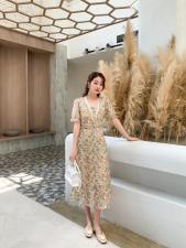 刺绣蕾丝连衣裙，女装连衣裙，依启蒙