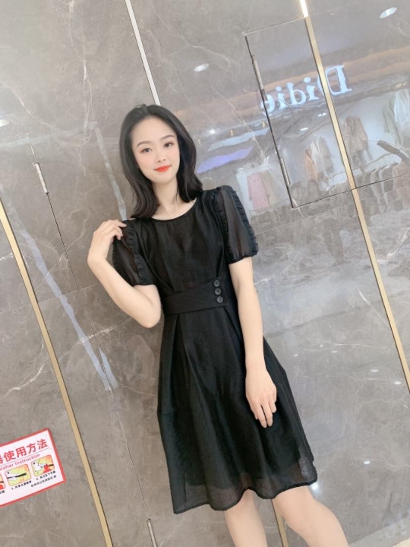 新款连衣裙，女装连衣裙，思欧米