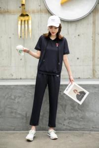 现货供应：休闲套装M一XXL,女装套装/套裙,拉思维加丝
