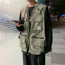 军绿色
