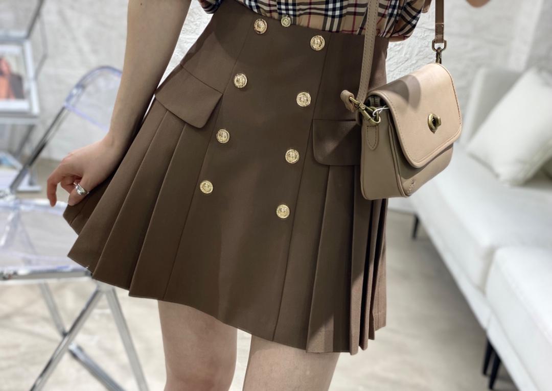 2??0??2??1??春款全面煥新??，女装，AMG