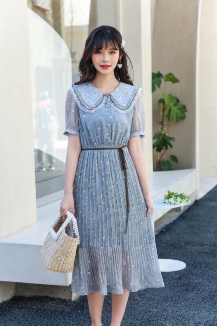 韩版娃娃领碎花连衣裙，女装连衣裙，如问