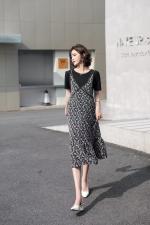 夏季新款时尚碎花连衣裙套装，女装连衣裙，越野沙丘R