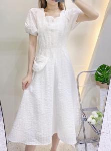 新款连衣裙，女装连衣裙，米社