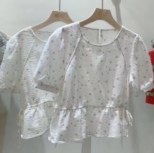 —郭郭家— 【夏款现货】韩式气质花色小衫,女装,郭郭家