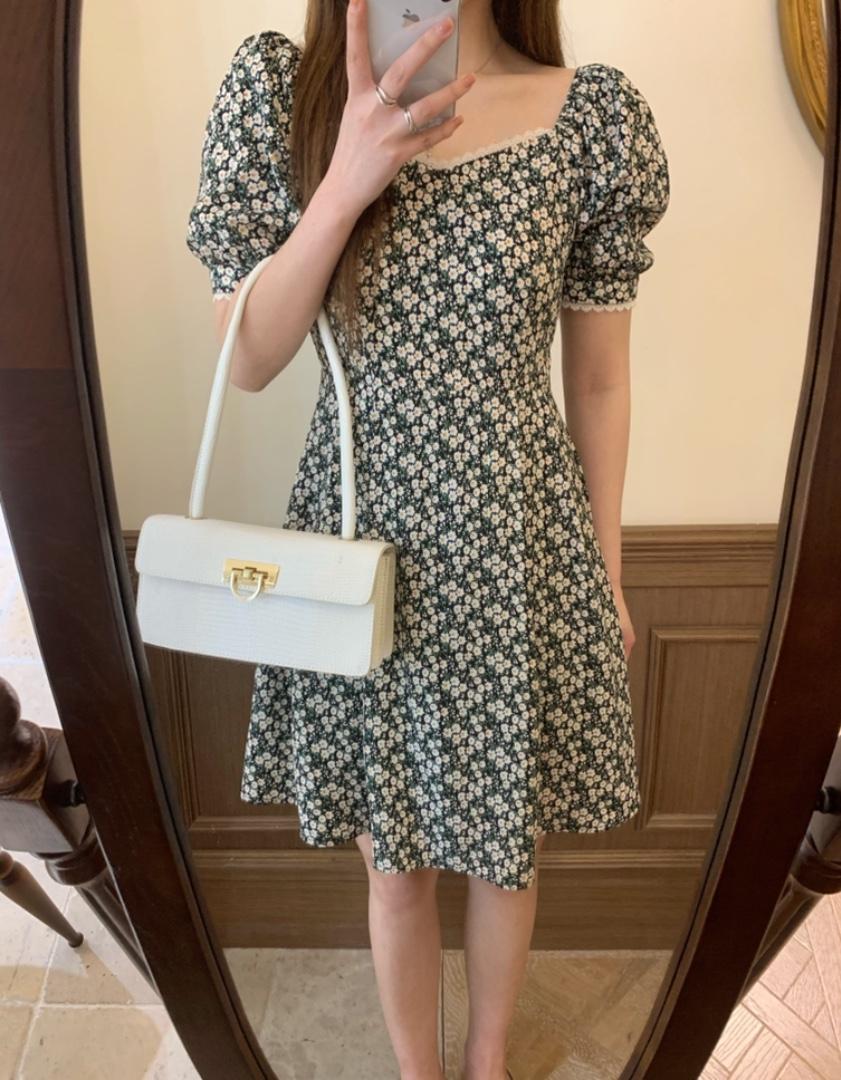 现货独屿夏季碎花连衣裙，女装连衣裙，独屿