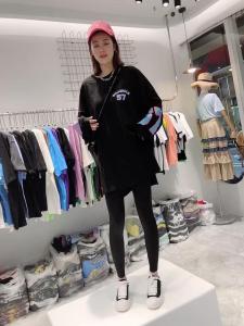 字母大版Ｔ?芭比裤，女装，ZOWOW