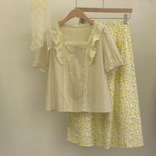 【现货】方领小花边韩系小衫甜美气质做工精细，女装，Here Bella(1F)