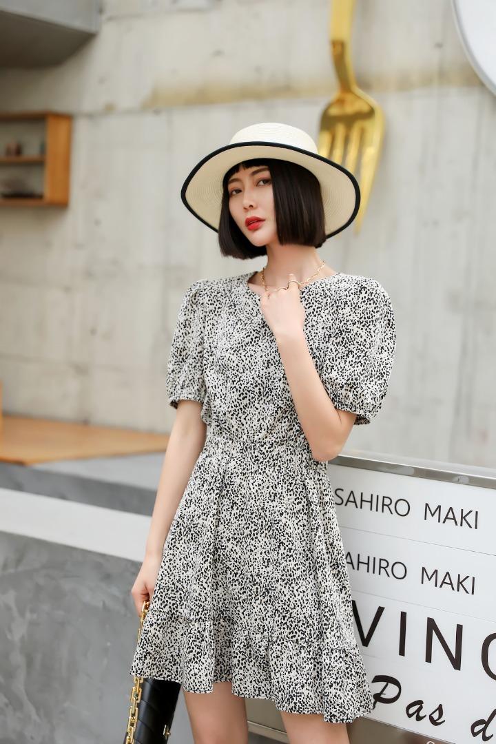 豹纹连衣裙，女装连衣裙，依启蒙