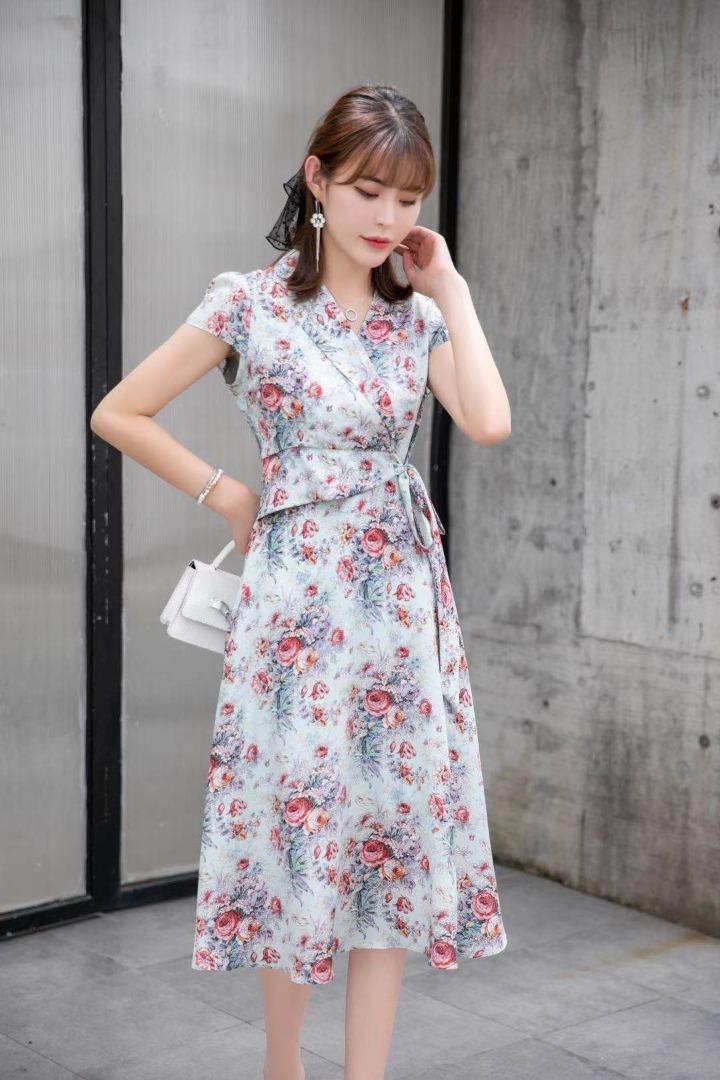 高端大气连衣裙，是你的，女装连衣裙，依柏璐