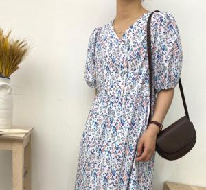 2021夏季新款韩版碎花连衣裙现货,女装连衣裙,雨木其