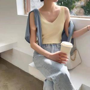 专业曲珠冰麻前后V领竖坑条背心，女装背心吊带，搜尚