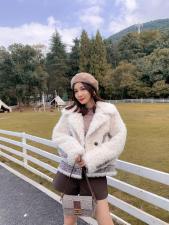 【现货】冬装新款，羊卷毛拼接外套，女装，欧莱葛