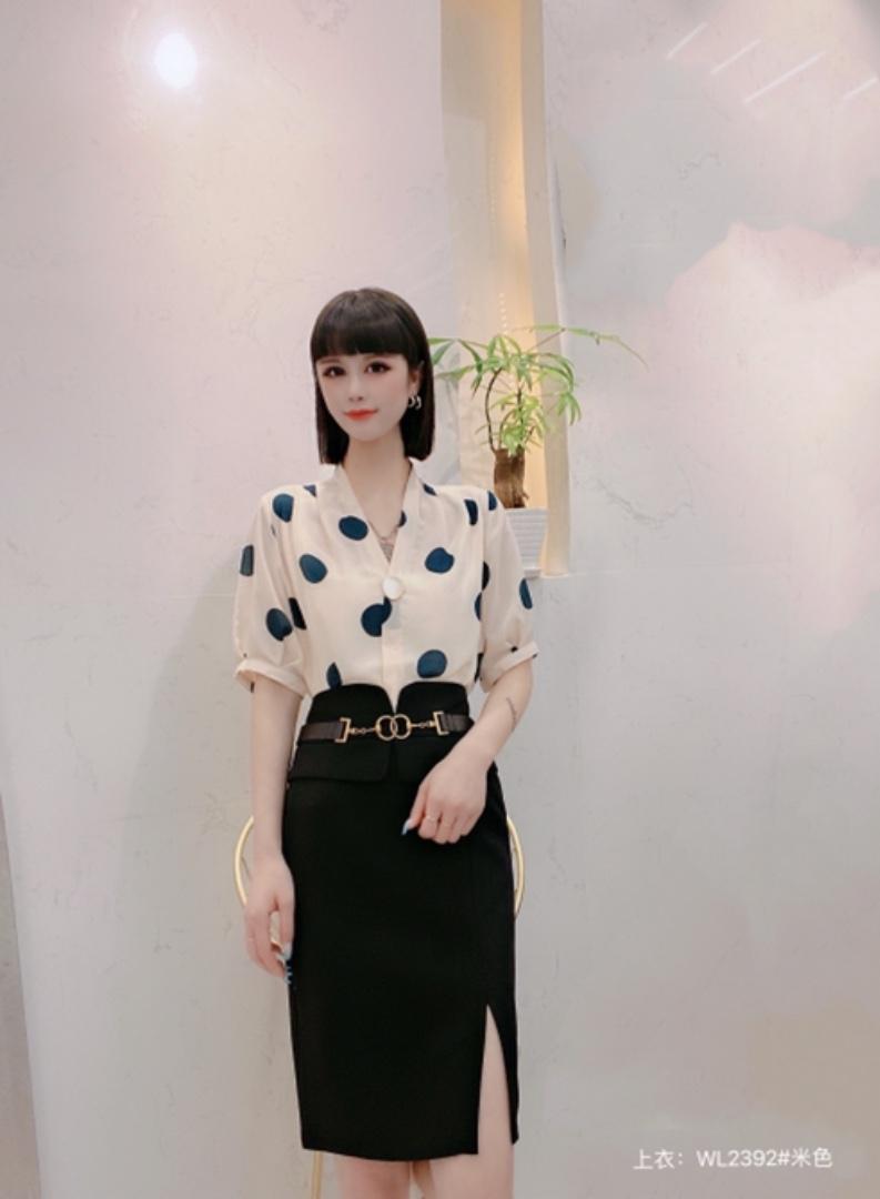2021夏季新品大量现货供应，女装，红.炫影