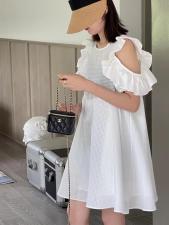 韩版木耳边露肩连衣裙，女装连衣裙，玩美