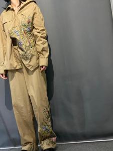 主打欧洲品牌女装…集休闲、女人味,其它,巴香水印