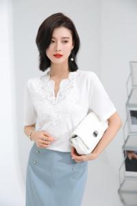 2021夏季新品 V领时尚镂空花边刺绣上衣 短袖T恤,女装T恤,秋子丰色(3F)