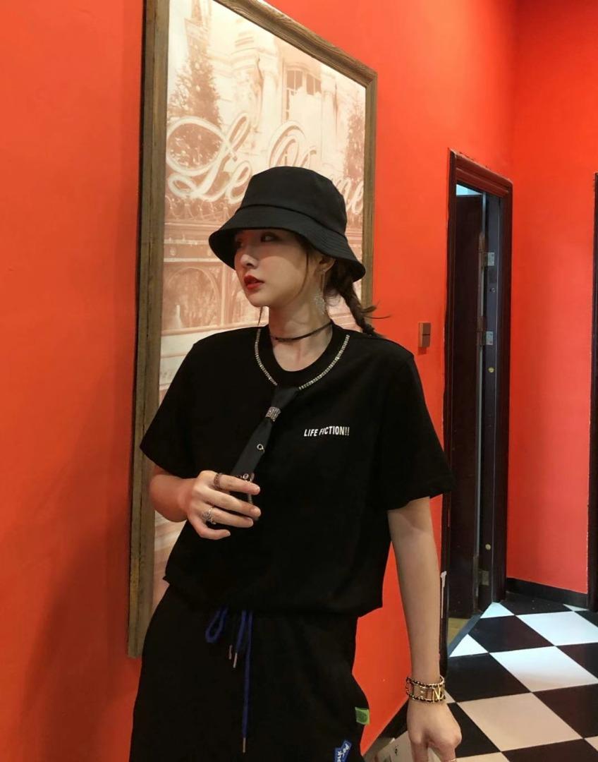 黑白两色，其它，卉尔