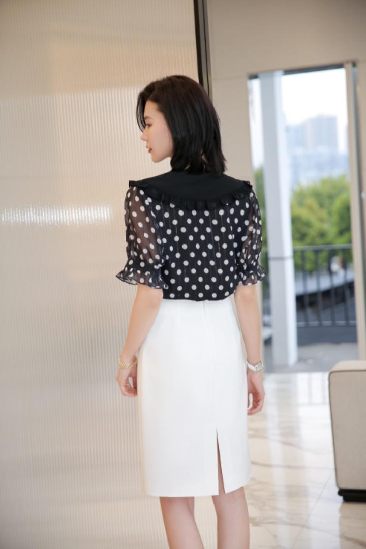 现货2021夏季新款娃娃领复古波点衬衫女雪纺衫洋气木耳袖，女装衬衫，秋子丰色(3F)